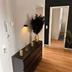 Daire Stylische Naehe Aachen, Wlan, Netflix, Kostenlose Parkplaetze, Modern & Gemuetlich *