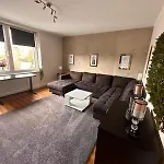 Stylische Naehe Aachen, Wlan, Netflix, Kostenlose Parkplaetze, Modern & Gemuetlich