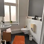 Daire Stylische Naehe Aachen, Wlan, Netflix, Kostenlose Parkplaetze, Modern & Gemuetlich Würselen