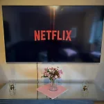 Stylische Naehe Aachen, Wlan, Netflix, Kostenlose Parkplaetze, Modern & Gemuetlich * Würselen