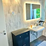 Stylische Naehe Aachen, Wlan, Netflix, Kostenlose Parkplaetze, Modern & Gemuetlich Daire *