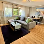 Stylische Naehe Aachen, Wlan, Netflix, Kostenlose Parkplaetze, Modern & Gemuetlich * Würselen