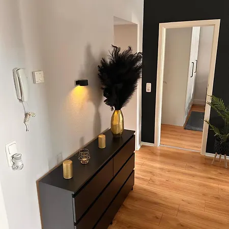 Apartment Haus Mit 2 Schoenen *
