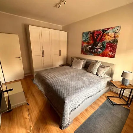 Haus Mit 2 Schoenen