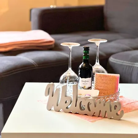 Stylische Naehe Aachen, Wlan, Netflix, Kostenlose Parkplaetze, Modern & Gemuetlich Appartamento *