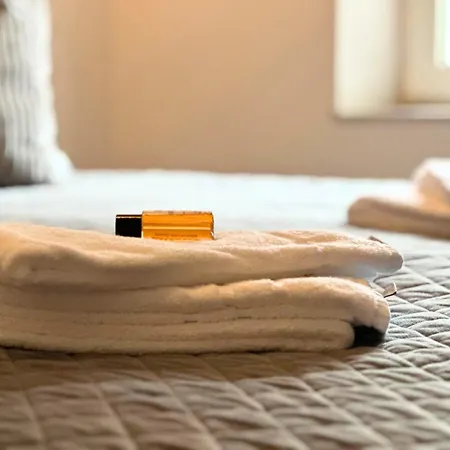 Stylische Naehe Aachen, Wlan, Netflix, Kostenlose Parkplaetze, Modern & Gemuetlich Würselen