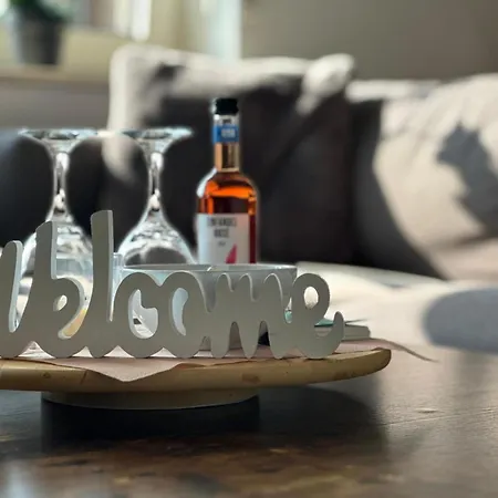 Stylische Naehe Aachen, Wlan, Netflix, Kostenlose Parkplaetze, Modern & Gemuetlich Appartement Würselen