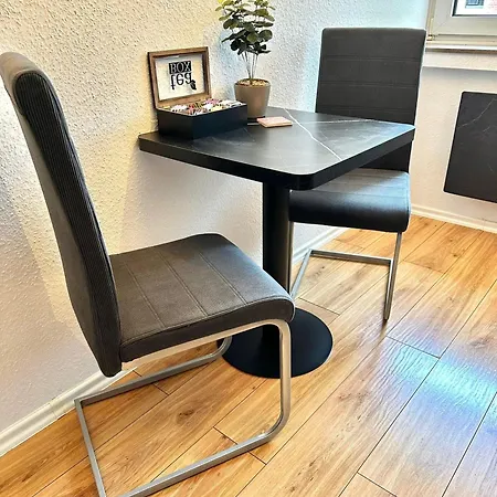 Stylische Naehe Aachen, Wlan, Netflix, Kostenlose Parkplaetze, Modern & Gemuetlich