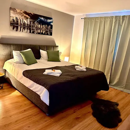 Appartement Stylische Naehe Aachen, Wlan, Netflix, Kostenlose Parkplaetze, Modern & Gemuetlich *