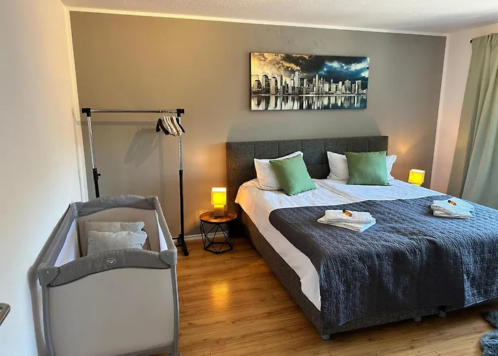 Stylische Naehe Aachen, Wlan, Netflix, Kostenlose Parkplaetze, Modern & Gemuetlich * Würselen