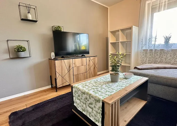 Stylische Naehe Aachen, Wlan, Netflix, Kostenlose Parkplaetze, Modern & Gemuetlich Lejlighed *