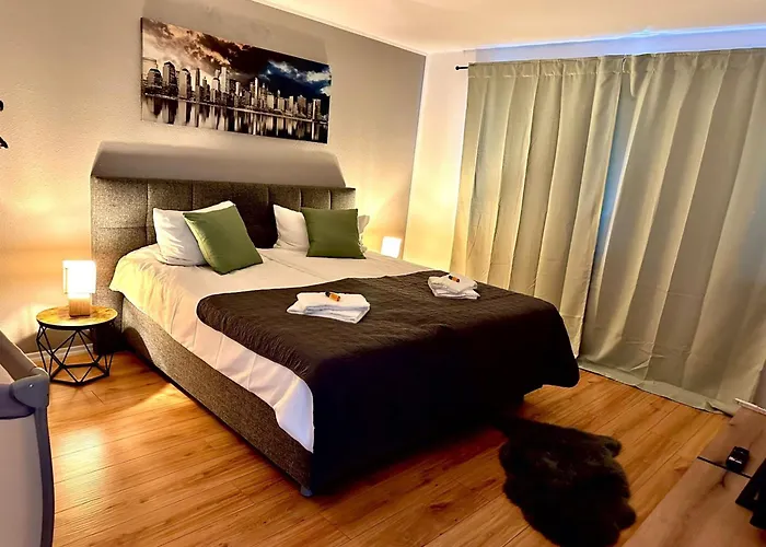Apartment Stylische Nähe Aachen, Wlan, Netflix, Kostenlose Parkplätze, Modern&gemütlich *
